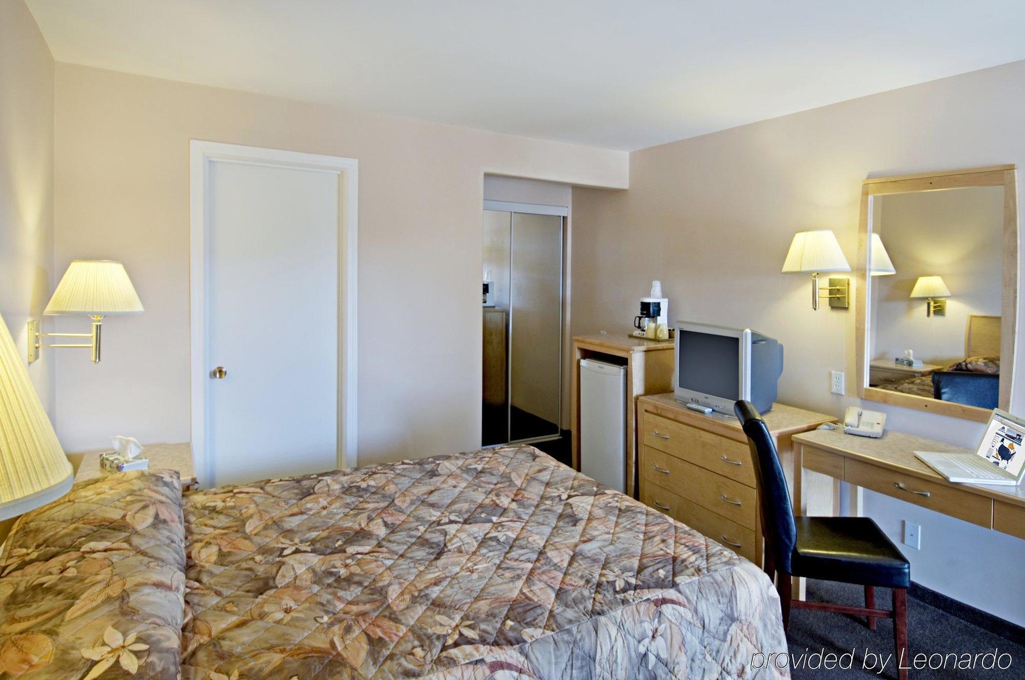 Canadas Best Value Inn-Prince George Oda fotoğraf